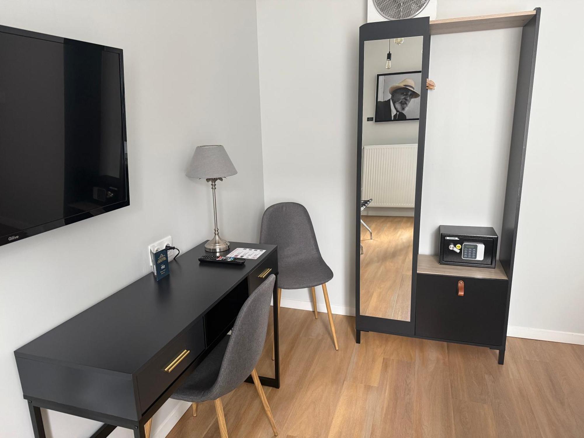 Oxxotel & Spa Valognes Kültér fotó